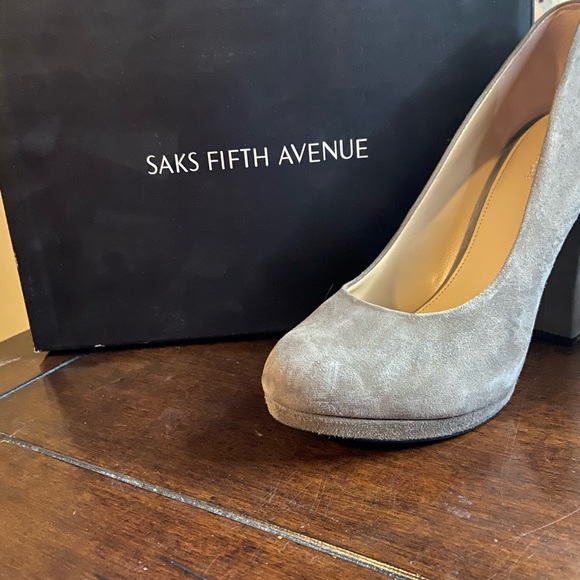 High heels - Picture 1 of 3